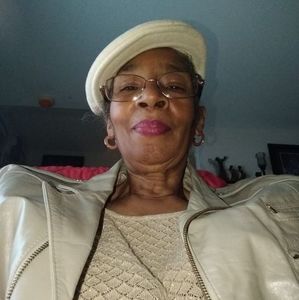 Meet your Posher, Edwina